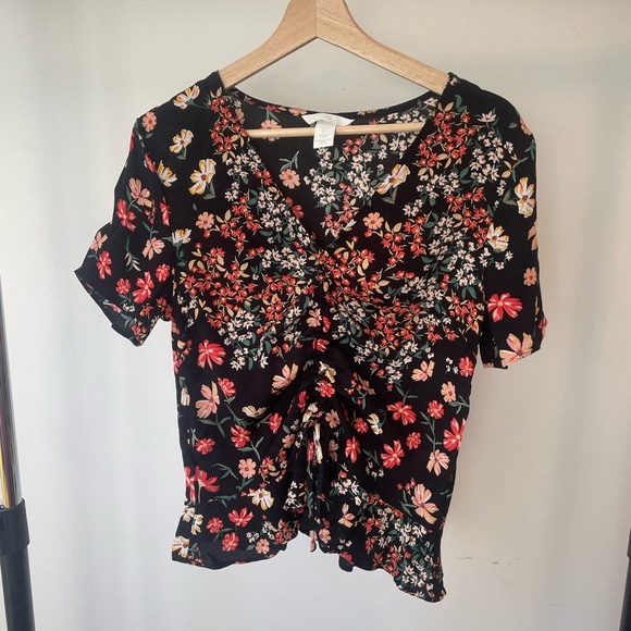 H&M Short Sleeve Floral Flirty Top - Size 6 - Picture 1 of 8